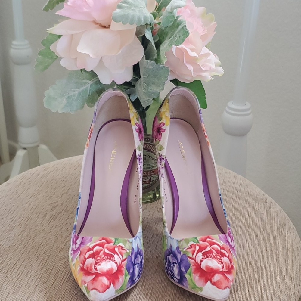 Andrea floral Heels